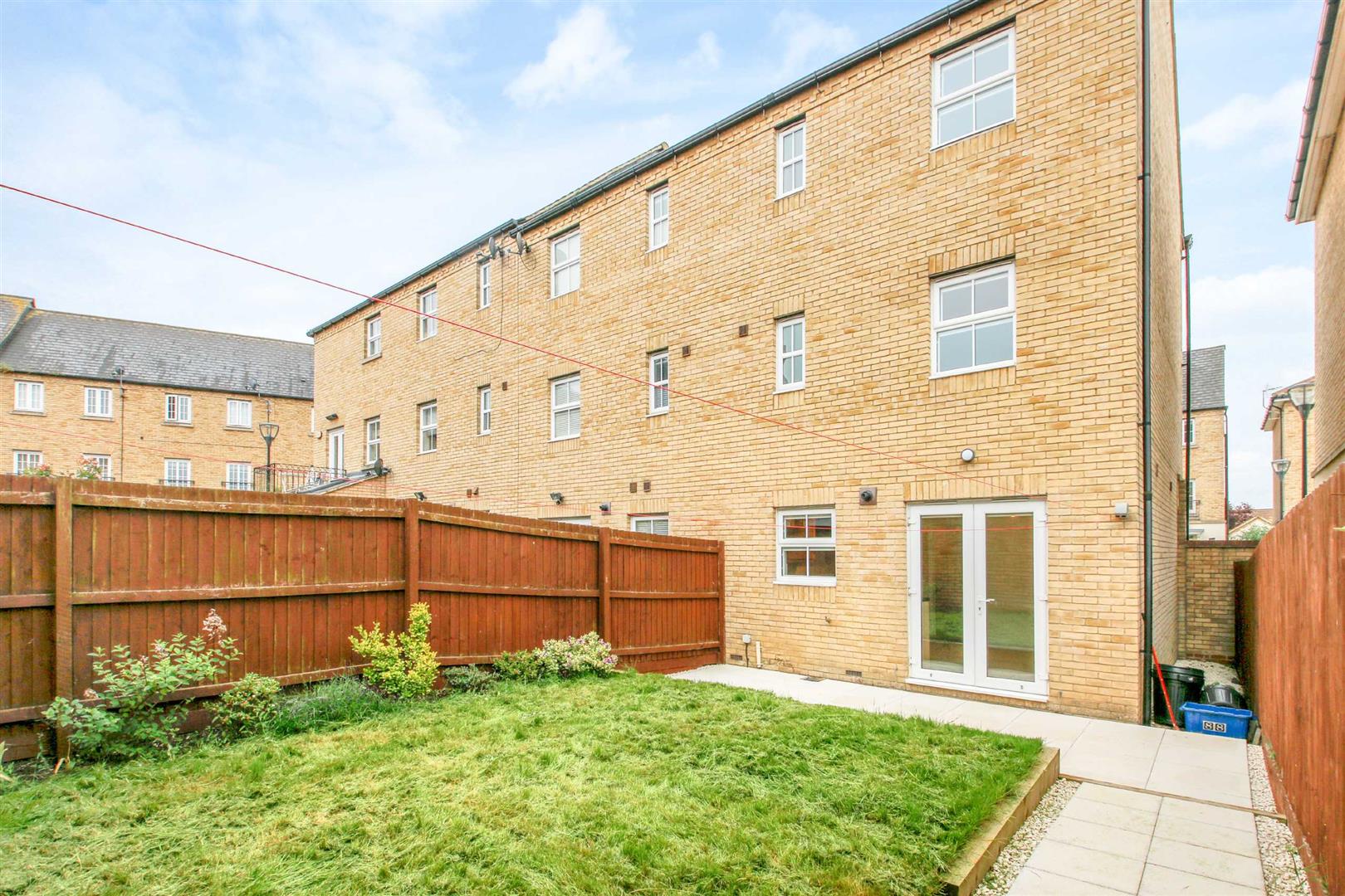 Harlow Crescent, Oxley Park, Milton Keynes